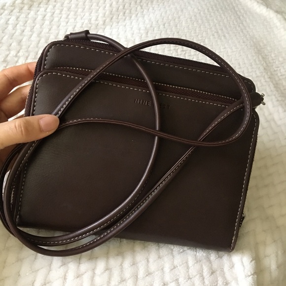 3/$30 Nine West Faux Leather Wallet Purse - Picture 3 of 4